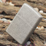 Zippo Classic 121FB — матовая зажигалка-свеча
